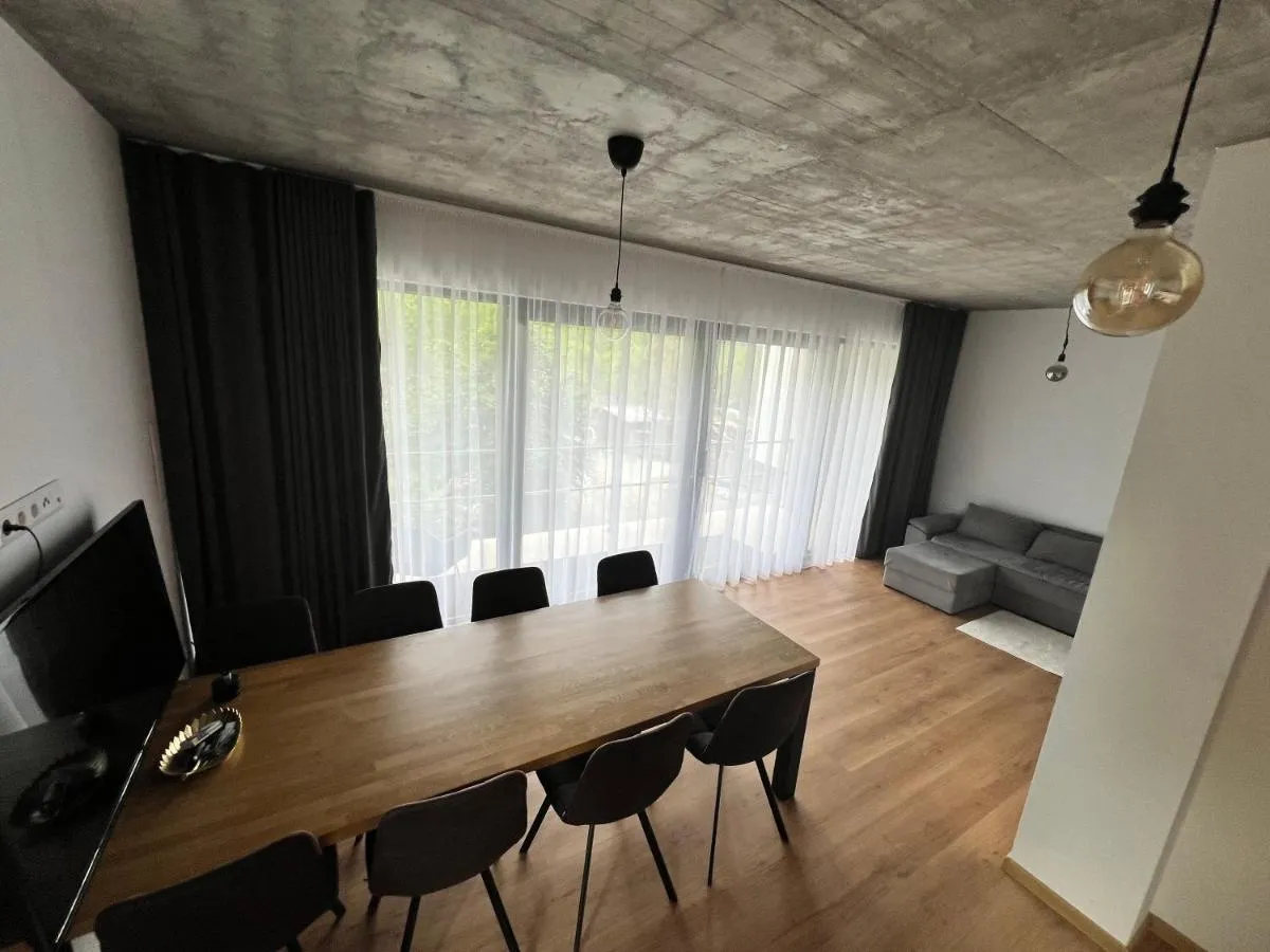 Image 3 of Jamy House