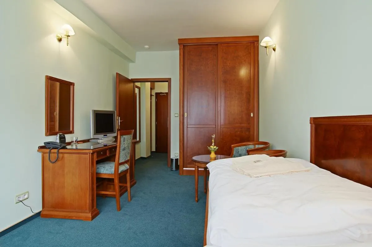 Image 3 of Kúpele Brusno – Kúpeľný hotel Poľana