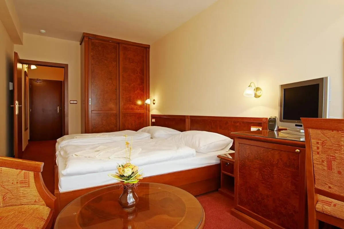 Image 2 of Kúpele Brusno – Kúpeľný hotel Poľana