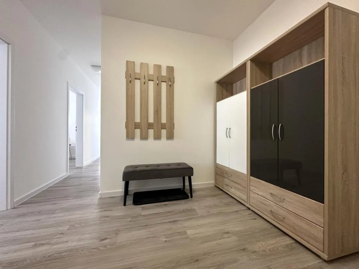 Image 4 of LAWIS Apartments