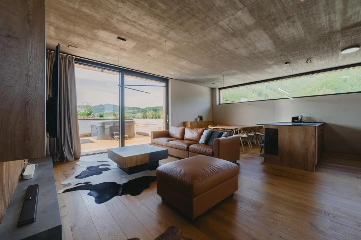 Image 3 of LaResidencia