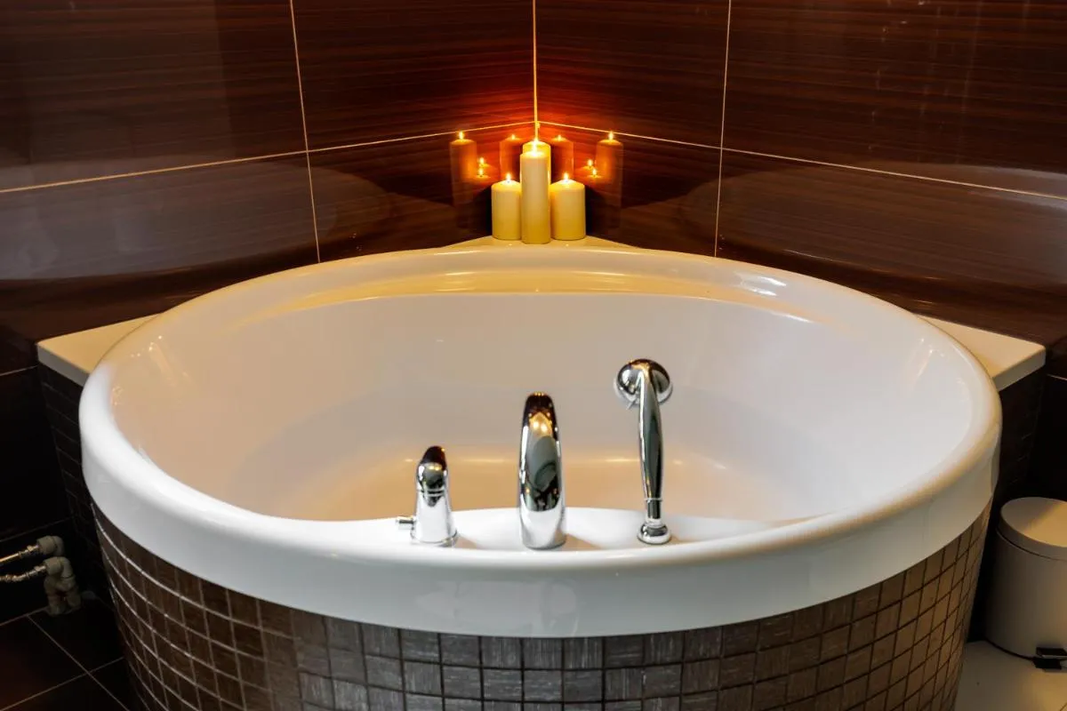 Image 7 of Luxurious flat 160m2 in center, 3 bedrooms, AC, garden, parking