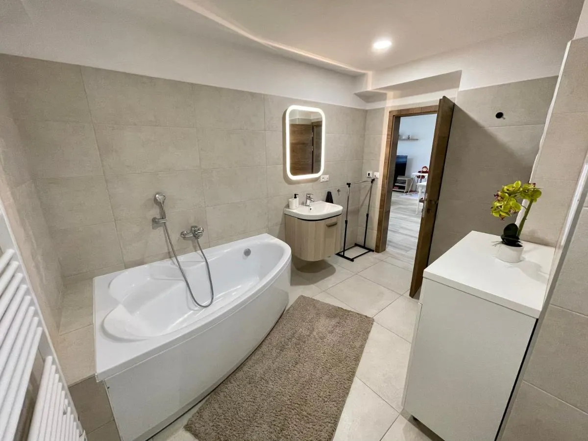 Image 4 of MJ Apartments Panorama