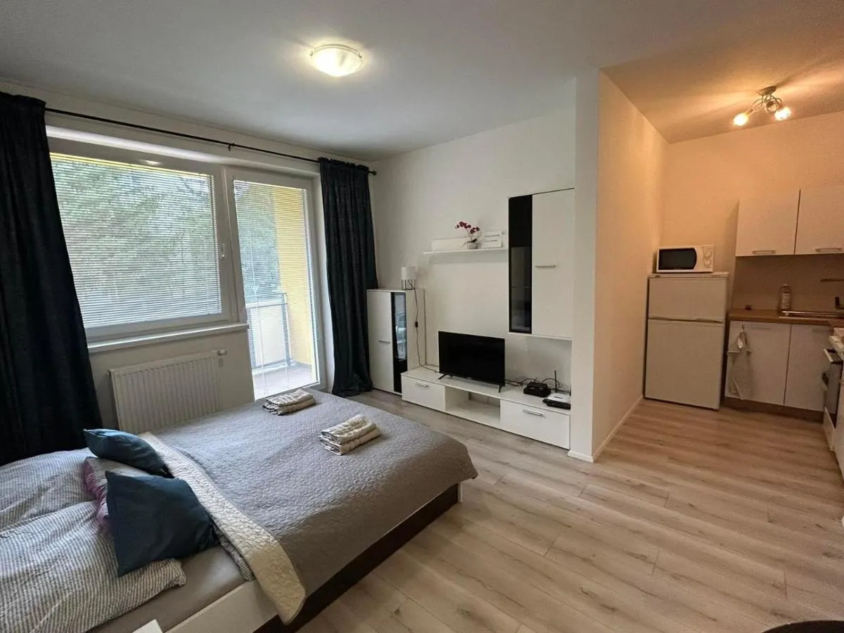 Image 2 of Moderné štúdio s bezplatným parkovaním