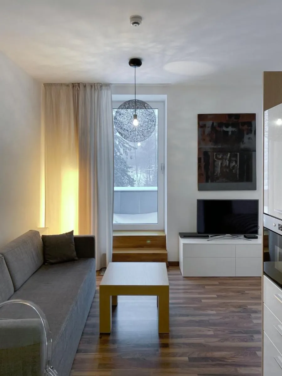 Image 4 of No.1 Apartment House Oliver