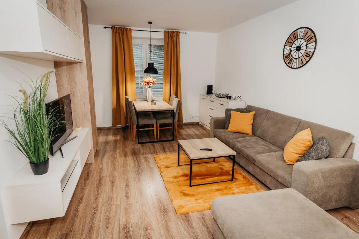 Image 3 of Old Town city center apartment 2 – private parking included