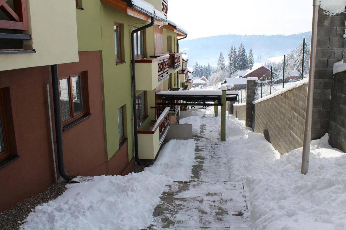 Image 4 of Pine Wood Apartment
