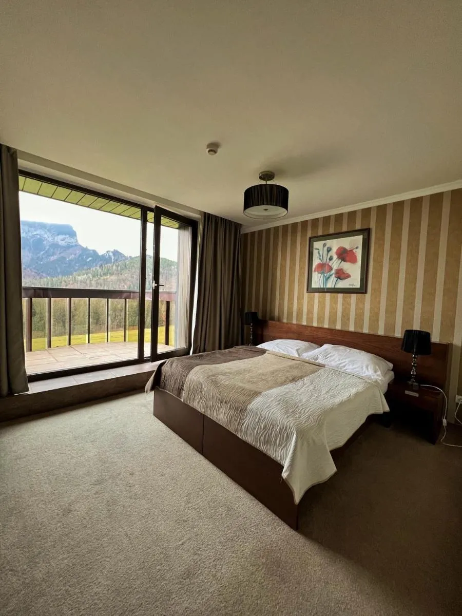 Image 4 of President Hotel Montfort