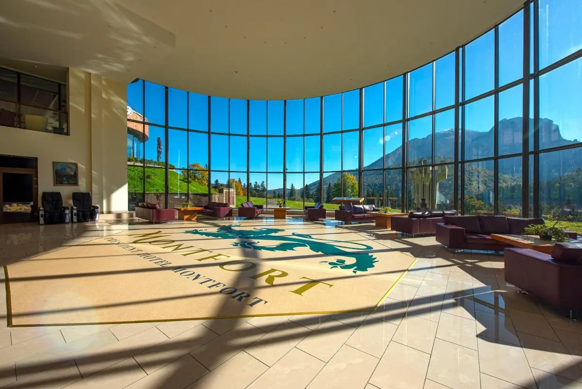Image 3 of President Hotel Montfort