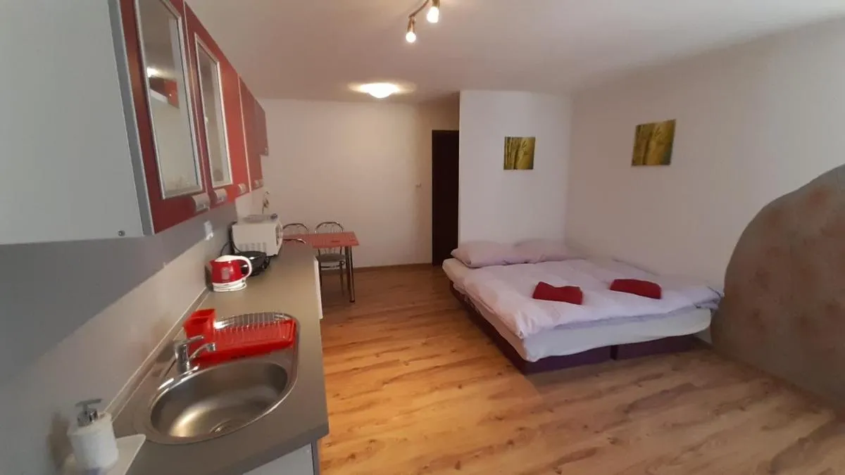 Image 2 of Privát Bene