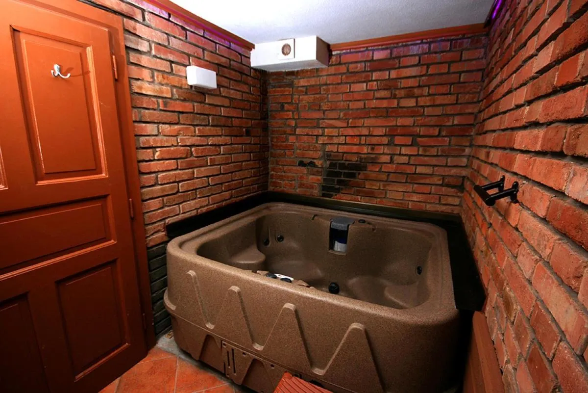Image 4 of Privat Kohut