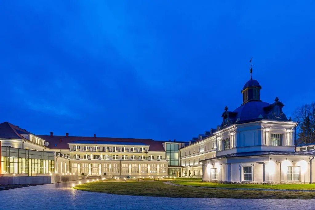 Image 1 of Royal Palace
