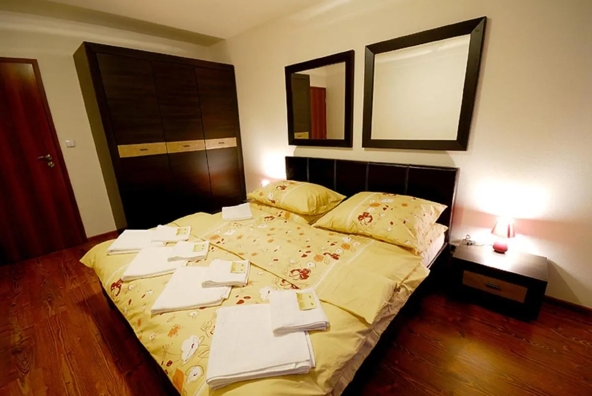 Image 2 of Ski & Sun Wellness Apartments