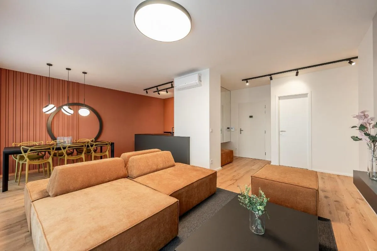 Image 5 of SkyLuxe Old Town Penthouse