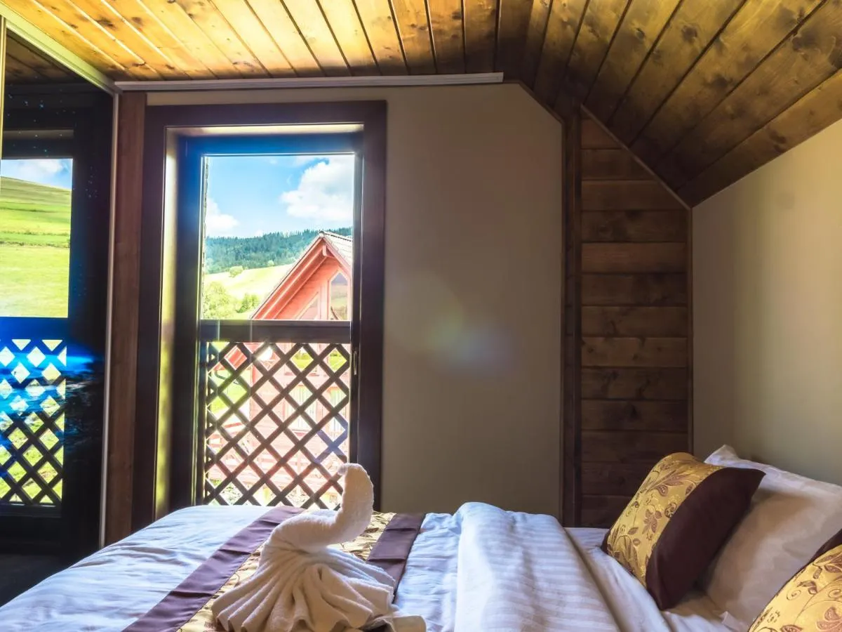 Image 5 of Spring Chalet