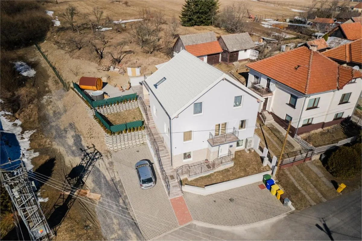 Image 2 of Totina Apartments