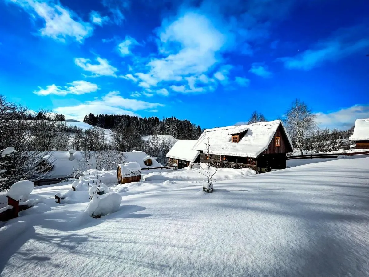 Image 3 of Traditional deer Cabin with Sauna