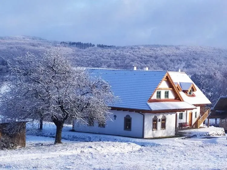 Image 1 of Vidiecky dom Na Jablonci