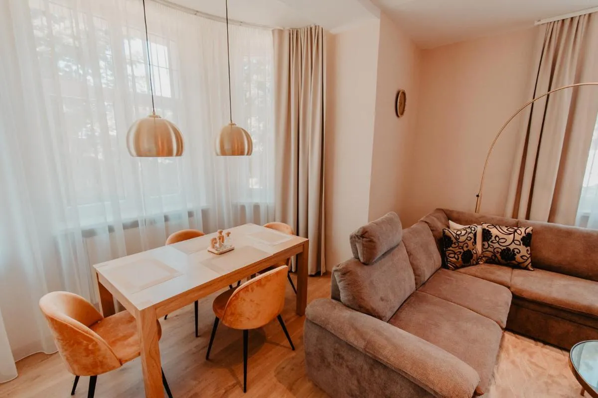 Image 5 of Villa Garden Apartments