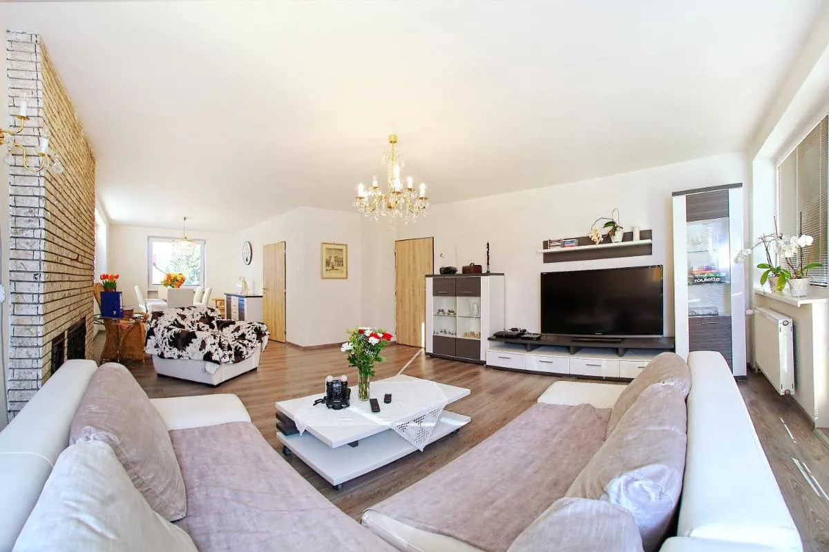 Image 3 of Villa Laura