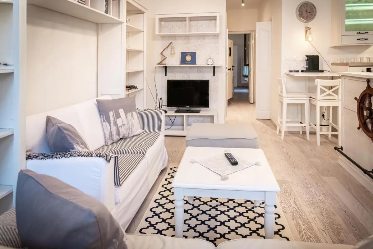 Image 3 of ZumaApartment