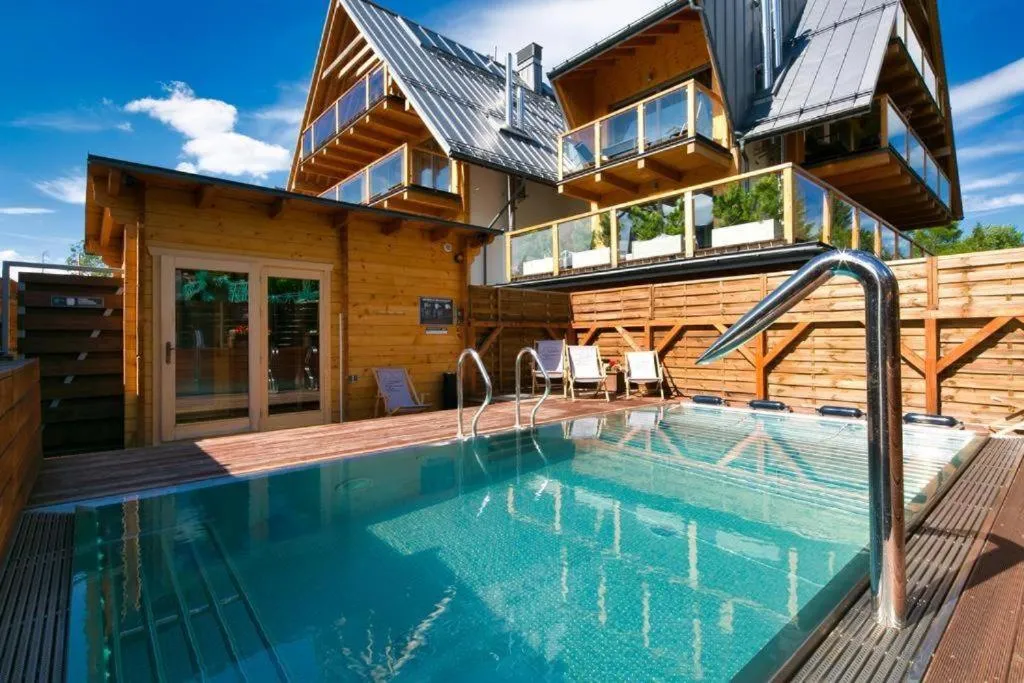 Image 2 of Apartament HALNICA Pod Skocznią CITY CENTER – JACUZZI & Sauna