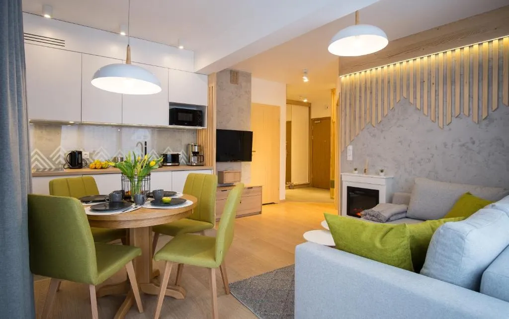 Image 1 of Apartament Modern Green w centrum z widokiem na Giewont