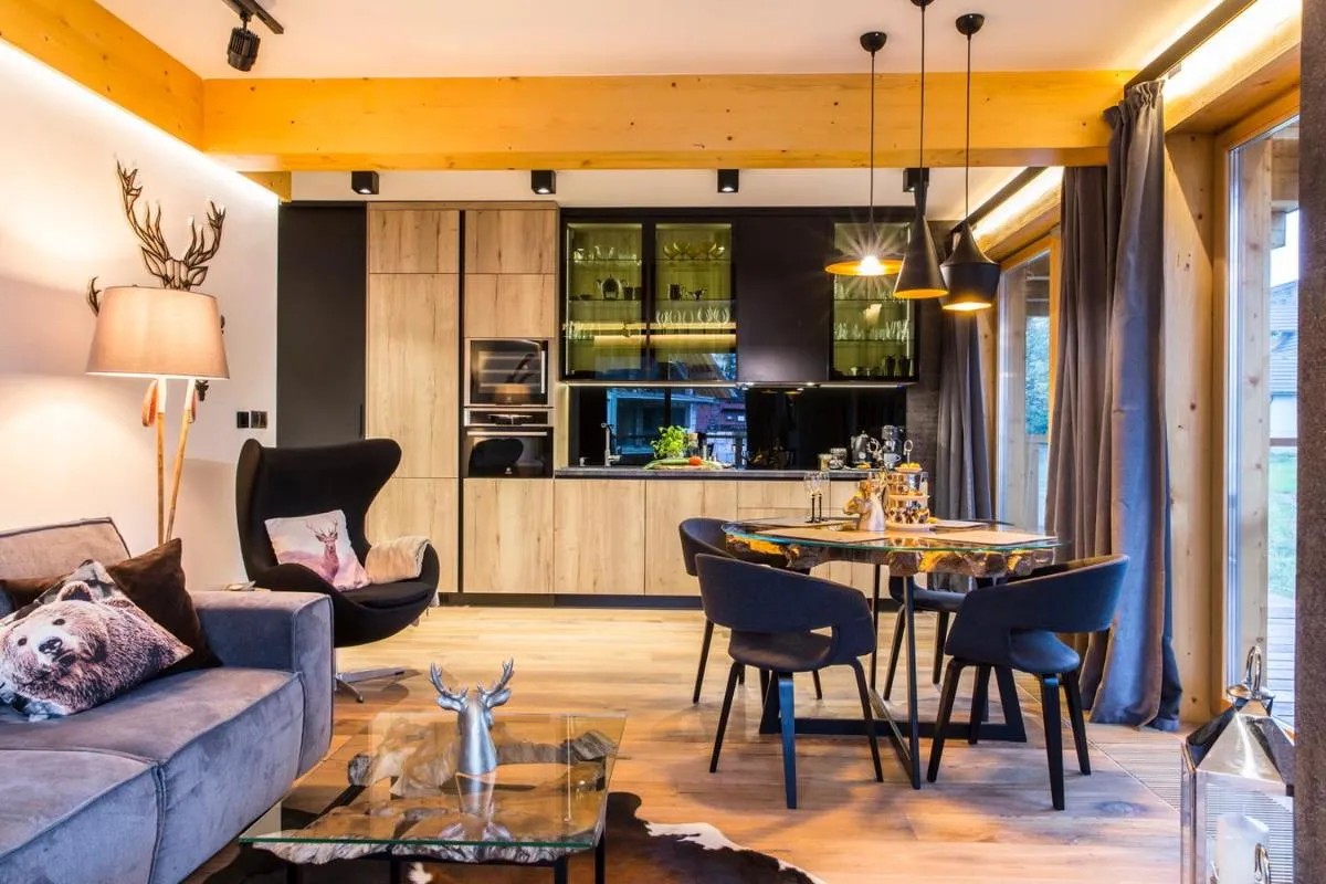 Image 3 of Apartament ZAKOLOVE pod Skocznią – Sauna , Jaccuzi , piękny taras