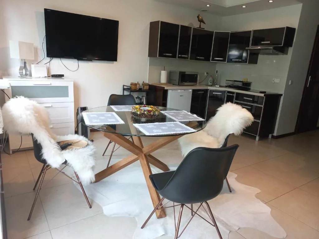 Image 1 of Apartament na Cyrhli z tarasem