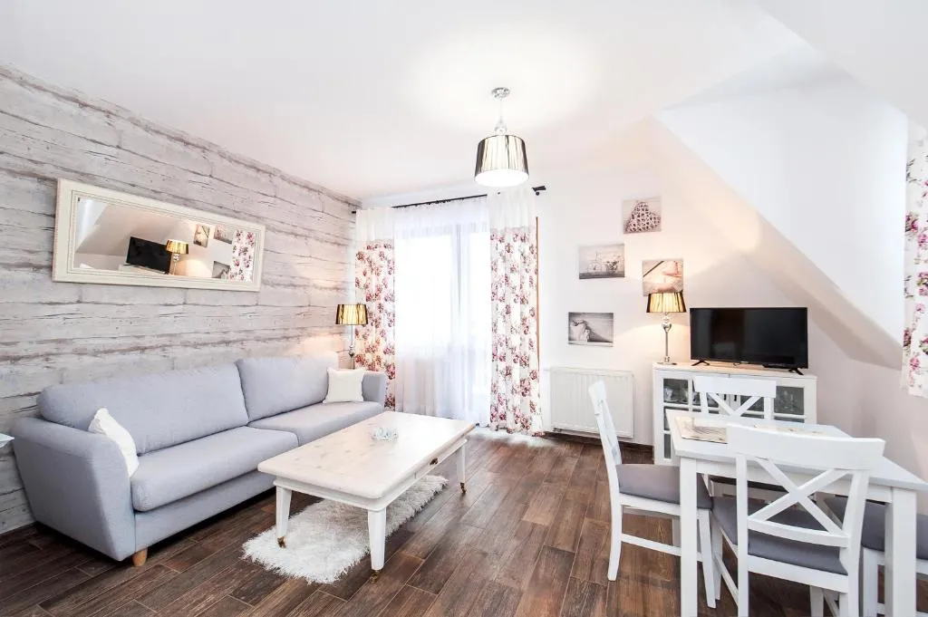 Image 1 of Apartamenty Sun & Snow Resorts Lipki Park z sauną