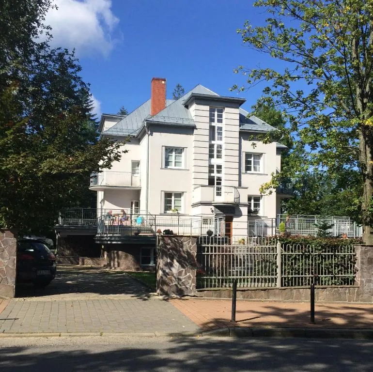 Image 1 of Astoria – Willa Literatów