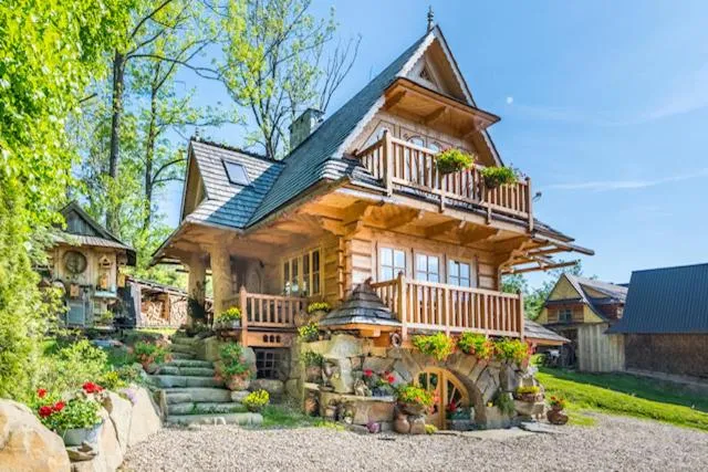 Image 1 of Bajkowy domek