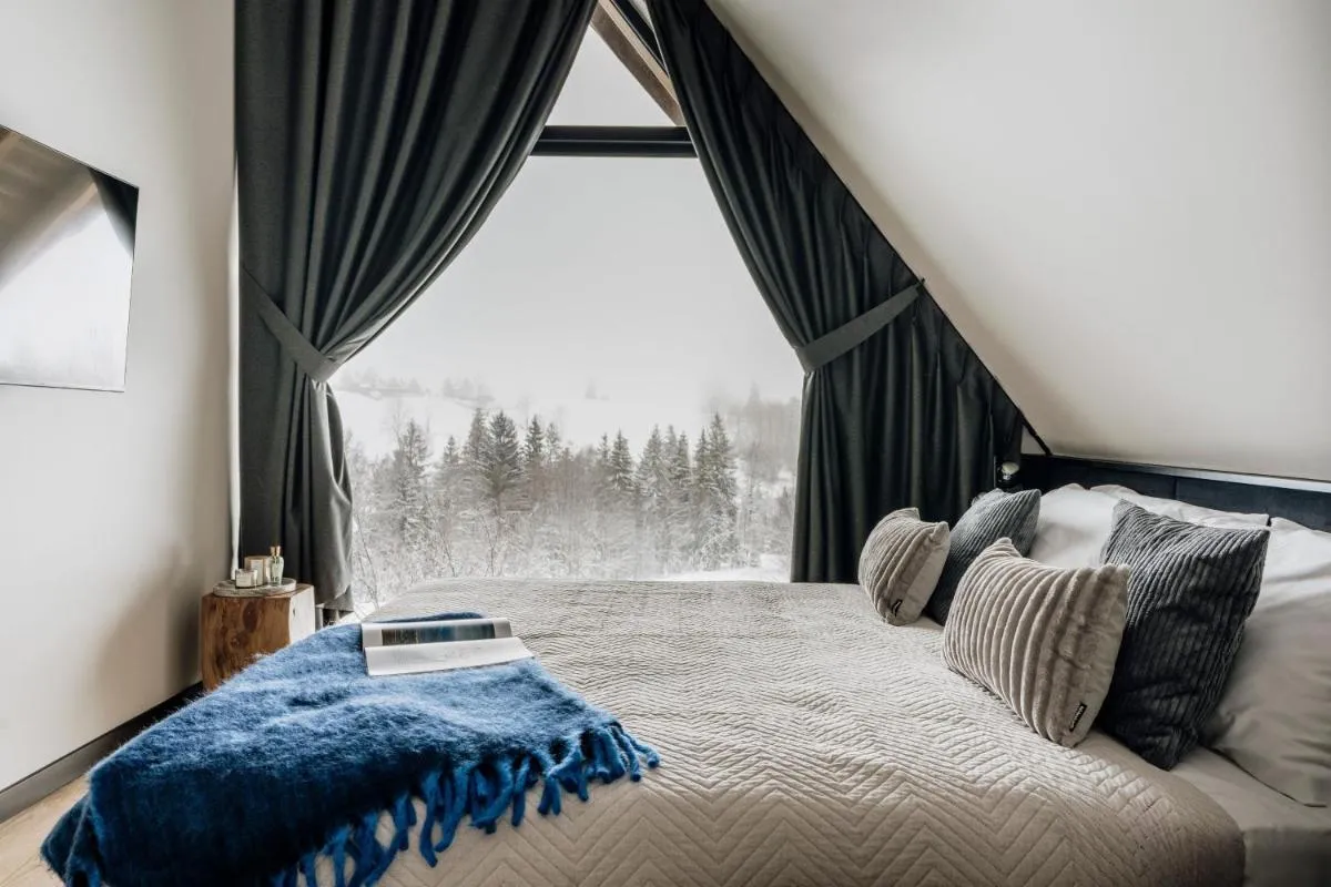 Image 2 of Crystal Pine Spa Villas – LoftAffair Collection