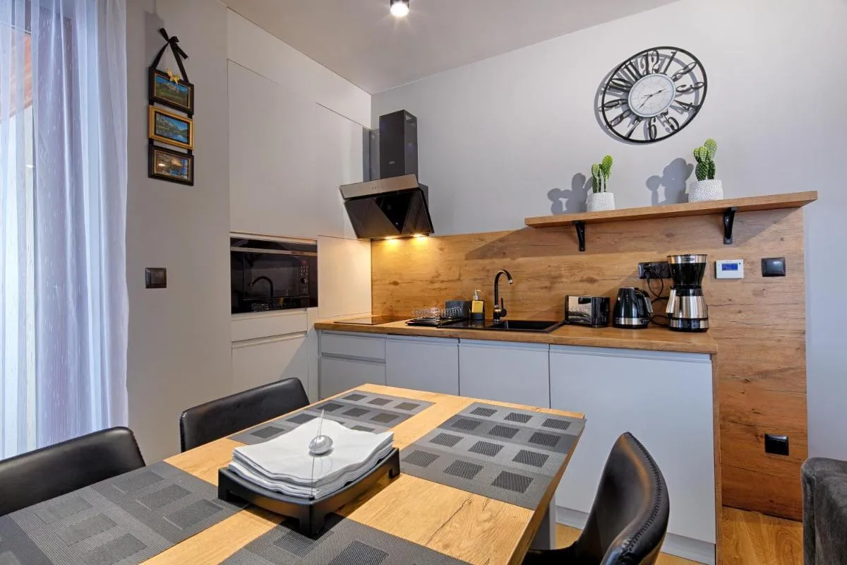 Image 5 of GórSKI Przystanek Apartament Parzenica i Rozeta