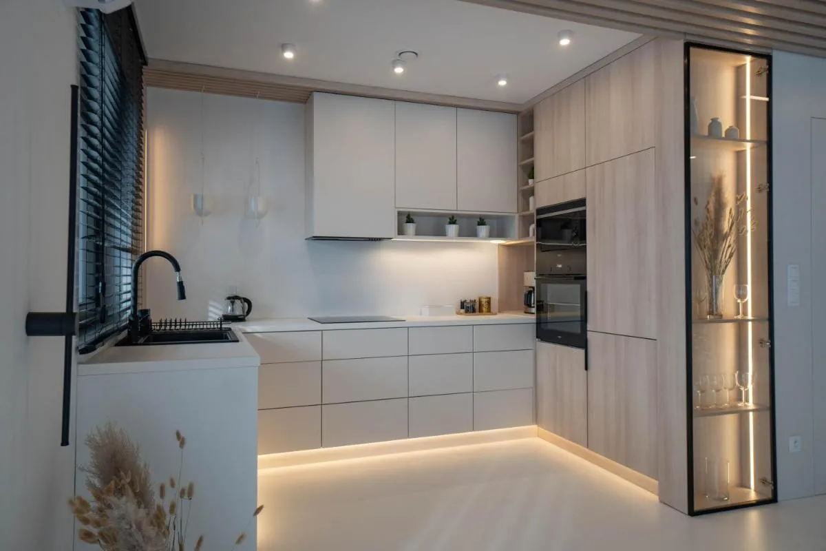 Image 6 of House Prestige Wood