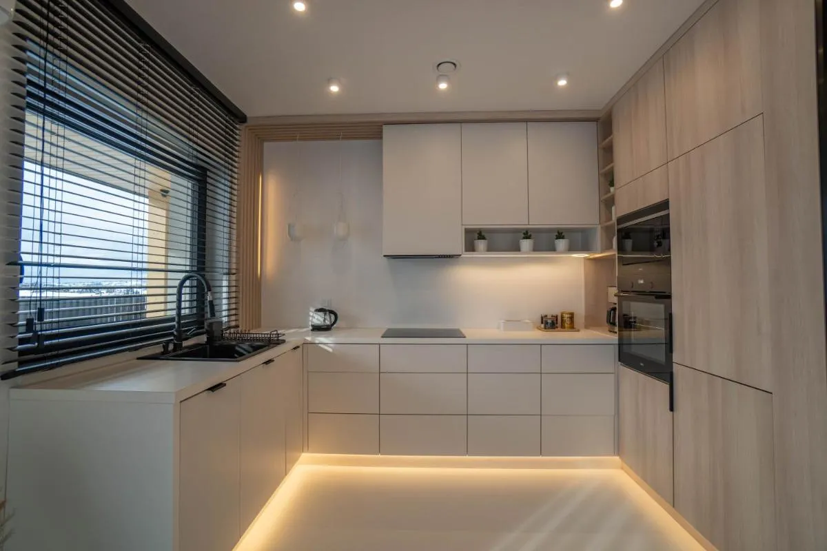 Image 5 of House Prestige Wood