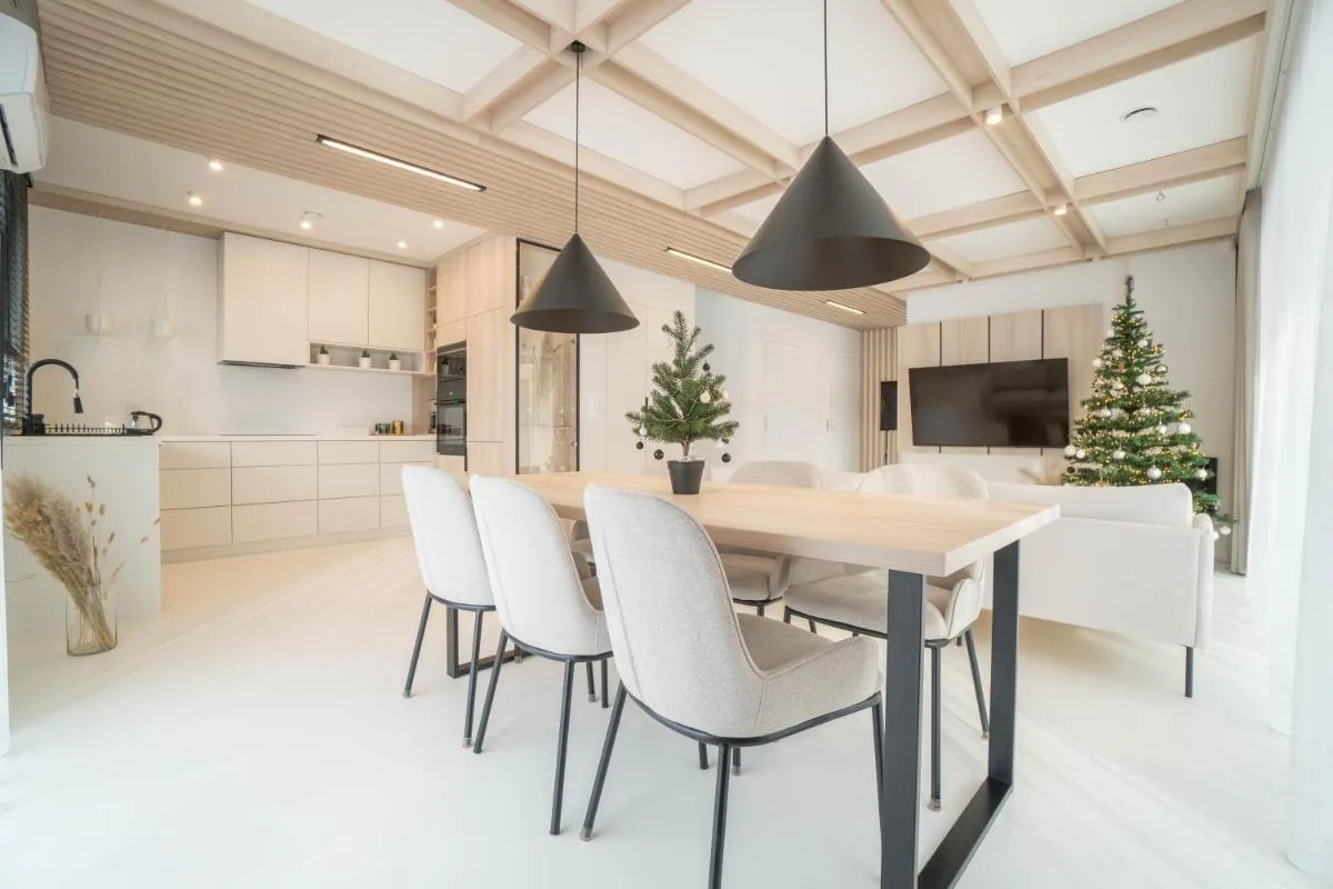 Image 4 of House Prestige Wood