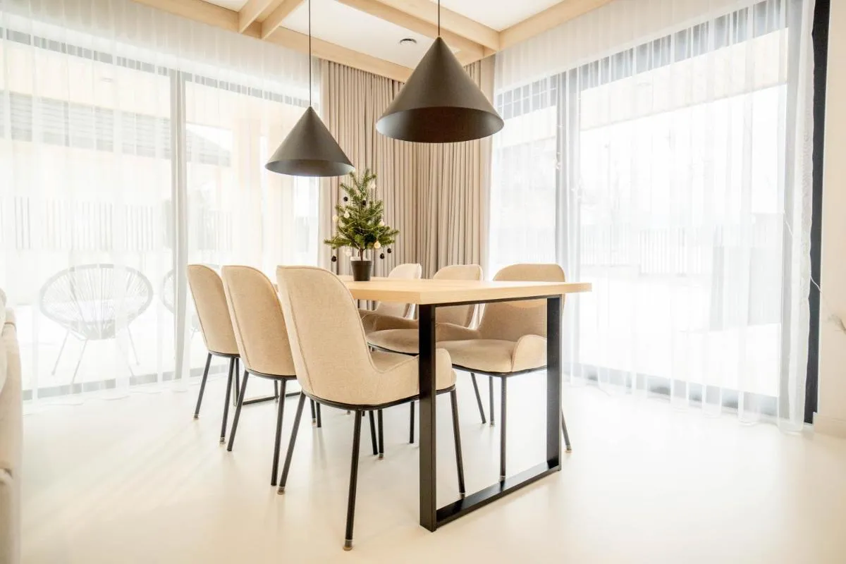 Image 2 of House Prestige Wood