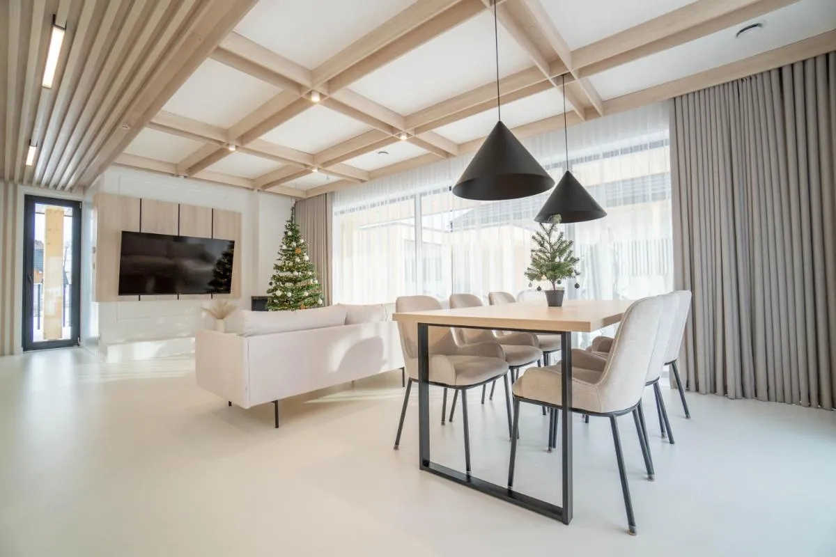Image 7 of House Prestige Wood