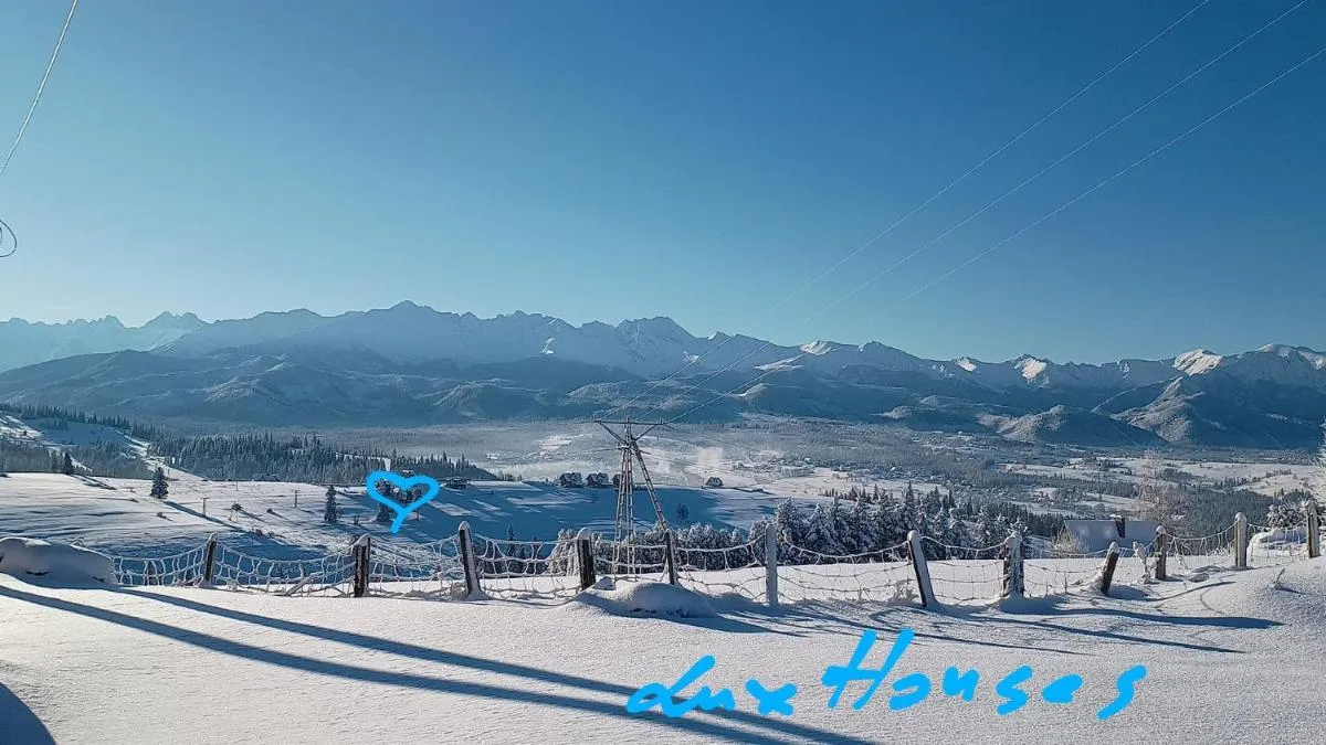 Image 2 of Lux Houses DOMEK z widokiem na Tatry z prywatnym jacuzzi