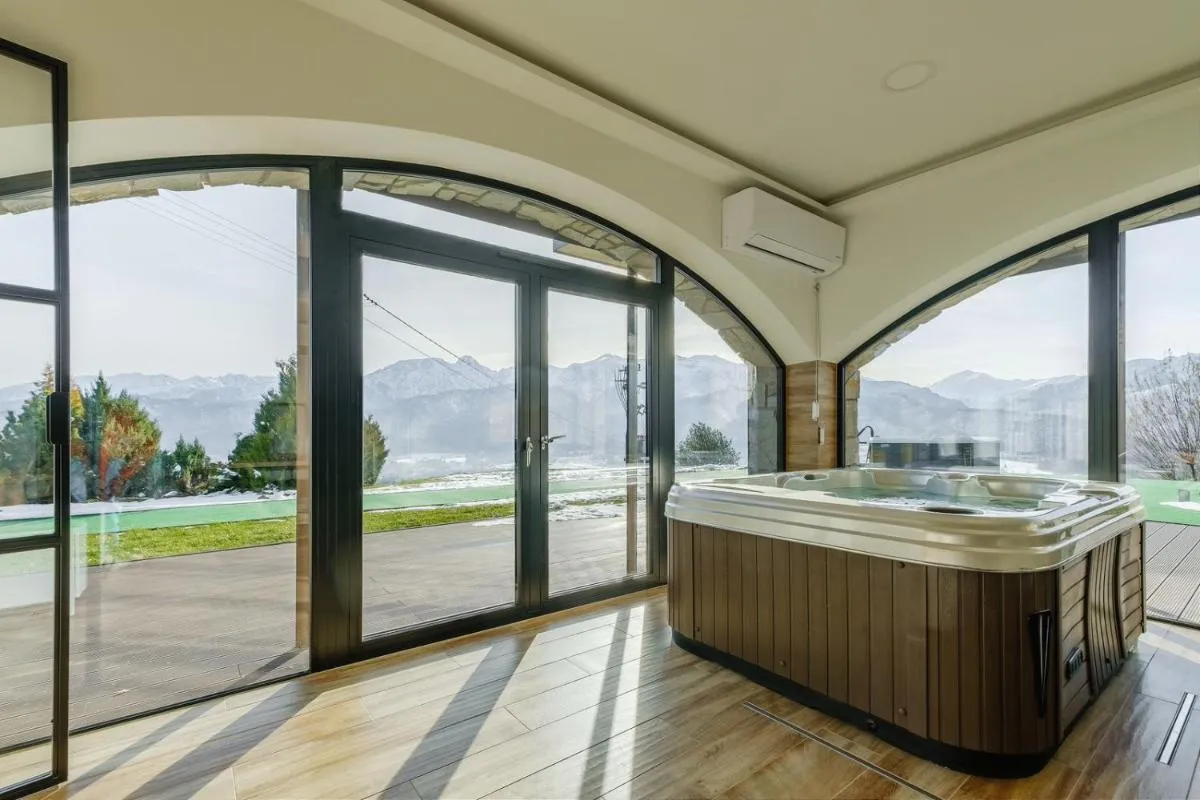 Image 2 of Mountain Base – Apartamenty Widokowe Jacuzzi