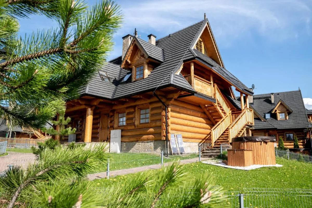 Image 3 of Mountain Base – Dwupoziomowy apartament “Przy lesie II” z prywatnym jacuzzi w Kościelisku