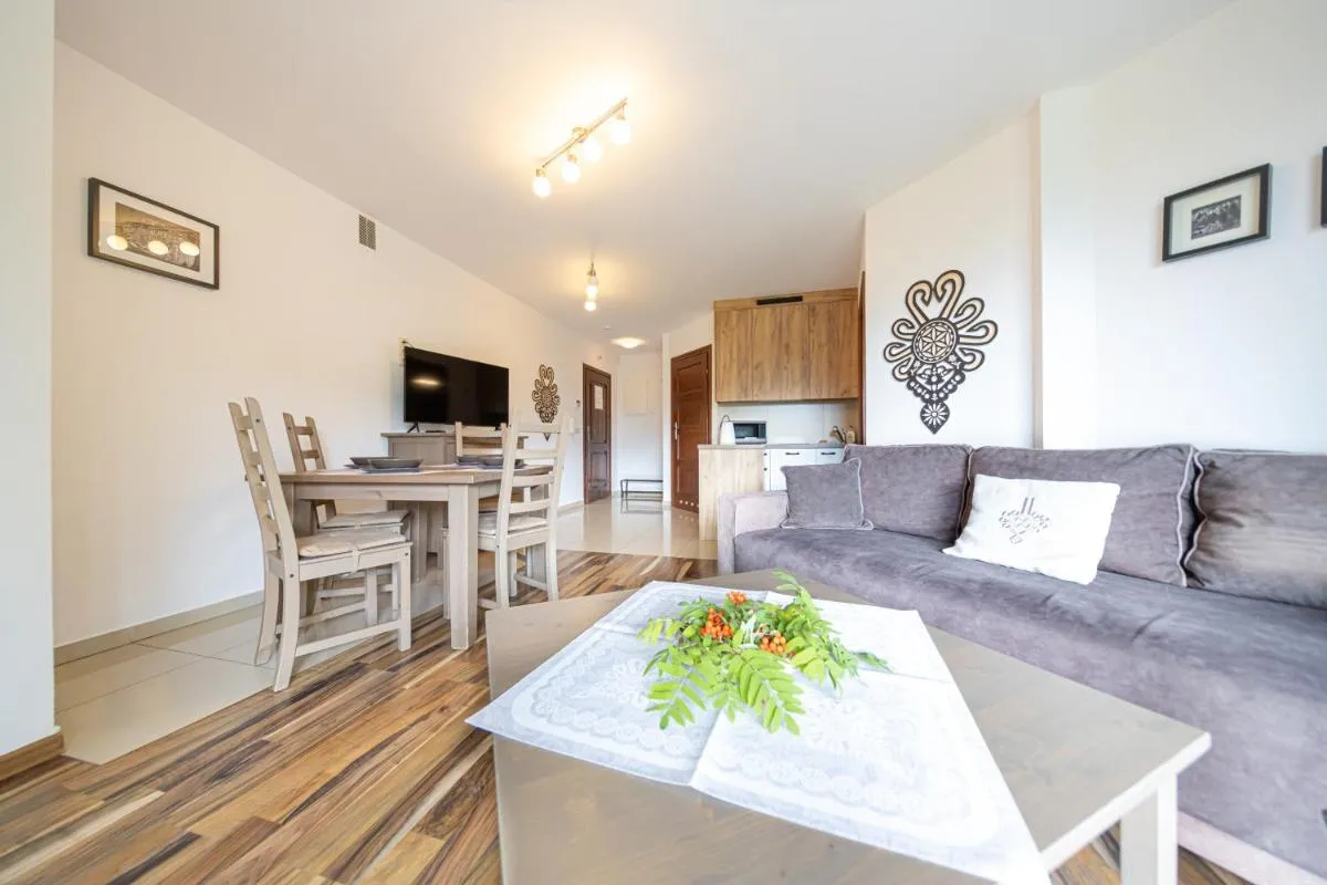 Image 6 of Oliwkowy, Apartament widokowy z dużym tarasem