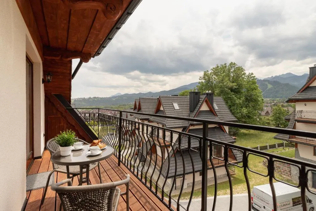 Image 1 of Premium Apartments Salwatoriańska Mountain View Zakopane by Renters Prestige