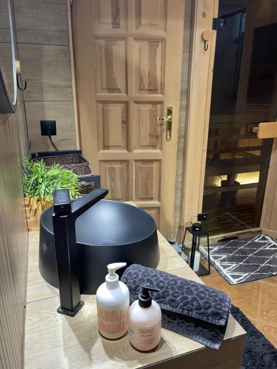 Image 3 of Prestige Apartament z sauna Zbojnicka Piwnica Krupowki