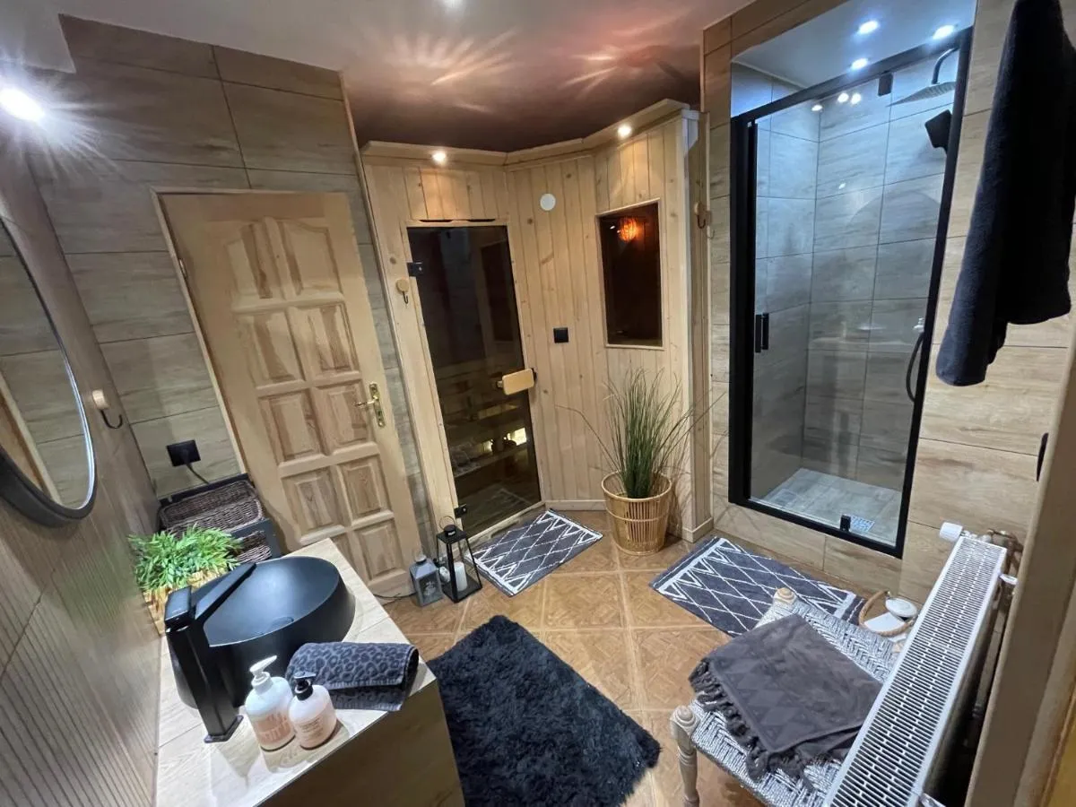 Image 4 of Prestige Apartament z sauna Zbojnicka Piwnica Krupowki