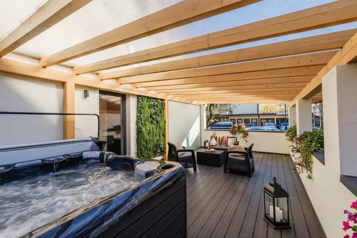 Image 3 of REZYDENCJA ORNAK 5 – stylowe apartamenty z balkonami i jacuzzi, 5 min pieszo do Krupówek, IZBY PODHALAŃSKIE