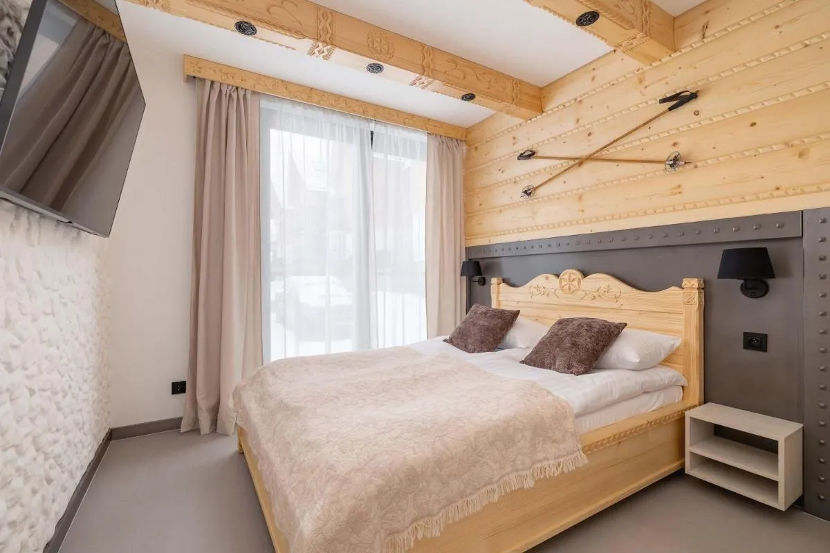 Image 2 of SnowHill Apartment by Rent like home