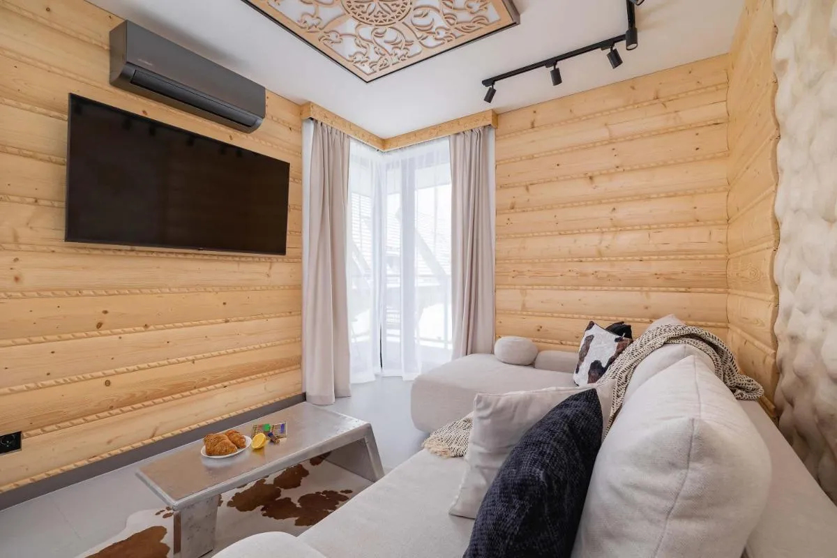 Image 6 of SnowHill Apartment by Rent like home