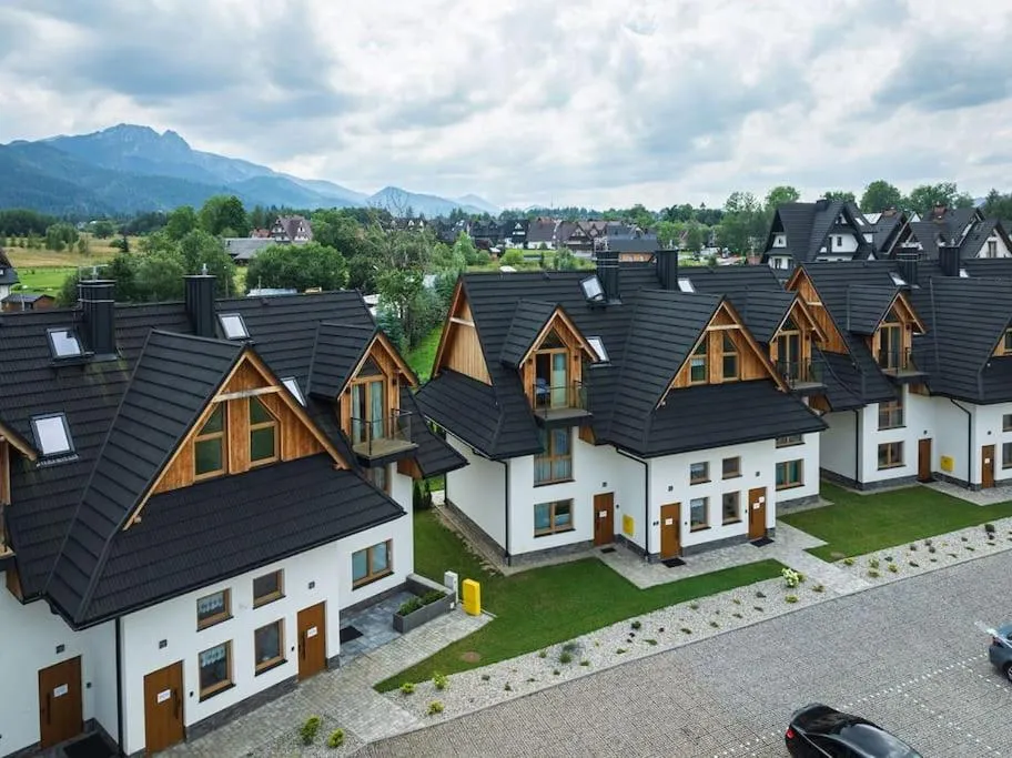 Image 3 of Two Bedroom Apartment with Terrace- Tatra View – Księżycowe Apartamenty SPA – 24i